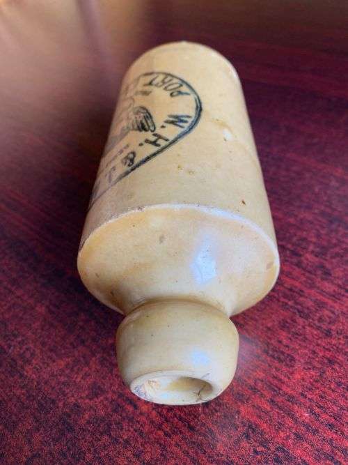 W.H & J MORGAN PORT ELIZABETH GINGER BEER BOTTLE-VERY GOOD CONDITION WITH NO DAMAGE
