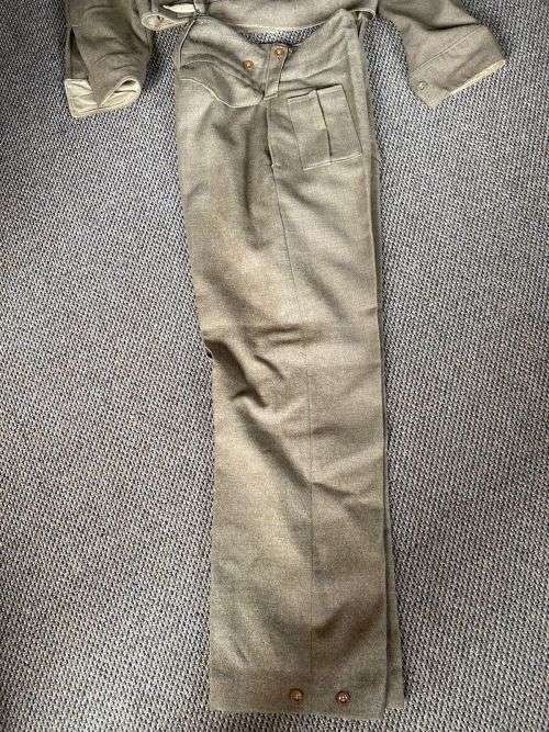 SA BUNNY JACKET (LABELLED) AND TROUSERS IN VERY GOOD CONDITION,WITHOUT ANY DAMAGE-THE TROUSERS A SIZ