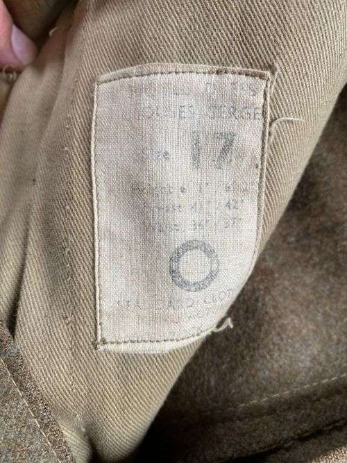 SA BUNNY JACKET (LABELLED) AND TROUSERS IN VERY GOOD CONDITION,WITHOUT ANY DAMAGE-THE TROUSERS A SIZ