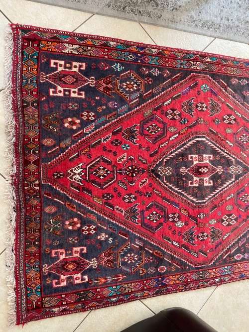 AUTHENTIC PERSIAN CARPET-SHIRAZ RED HAND KNOTTED-NEW- DIMENSIONS 180X120 CM