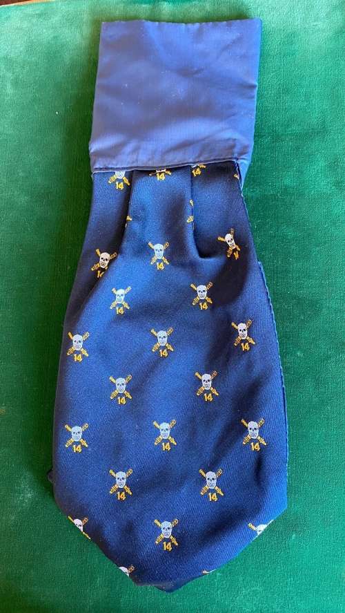 14 FIELD REGIMENT CRAVAT -GOOD CONDITION