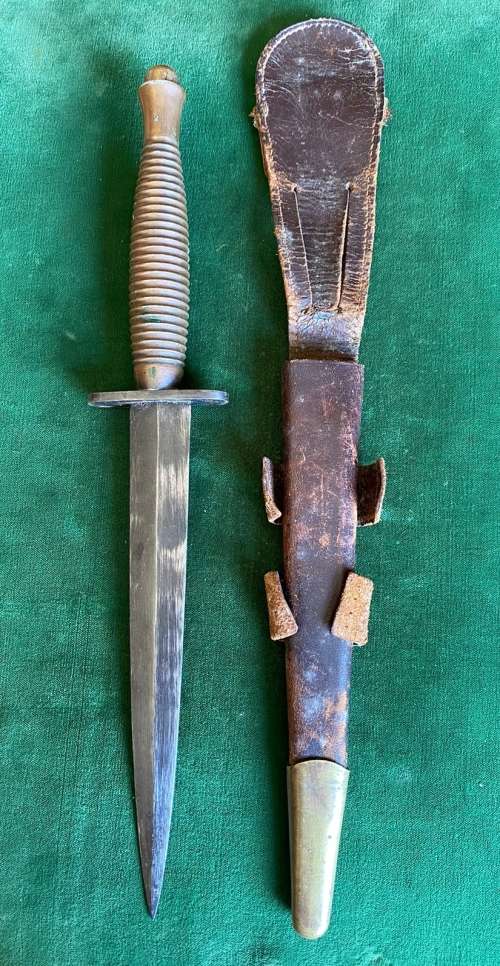 EARLY FAIRBAIRN SYKES FIGHTING KNIFE-RING GRIP PATTERN FROM WW2 PERIOD-ORIGINAL WITH MARKINGS-TOTAL