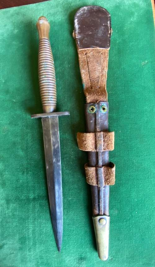 EARLY FAIRBAIRN SYKES FIGHTING KNIFE-RING GRIP PATTERN FROM WW2 PERIOD-ORIGINAL WITH MARKINGS-TOTAL