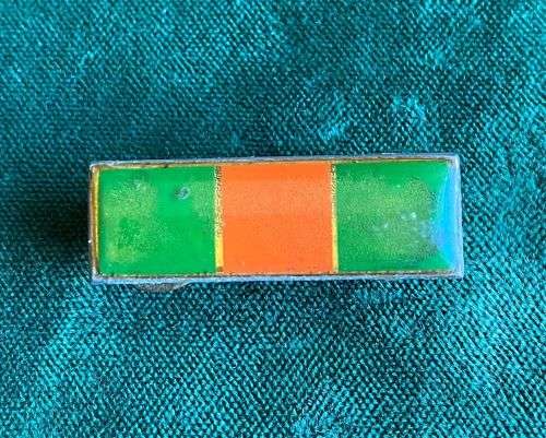 COMMANDO BERET BAR- GREEN/ SAFFRON/ GREEN- SMALLER FIRST PATTERN-ORIGINAL- 2 PINS