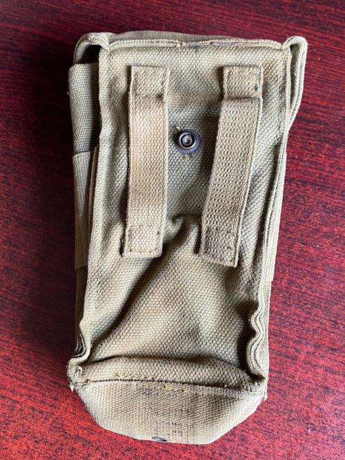 RHODESIA PATTERN 64 AMMO POUCH
