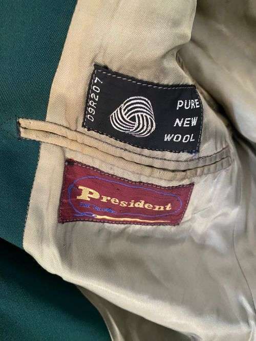 RHODESIAN LIGHT INFANTRY BLAZER-SIZE SMALL-MEASURES 50 CM ARMPIT TO ARMPIT-NO DAMAGE-NEEDS A DRY CLE