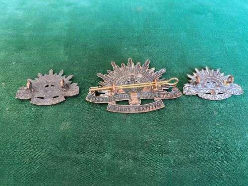 WW2 AUSTRALIAN COMMONWEALTH MILITARY FORCES CAP AND COLLARS-LUGS INTACT