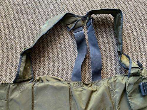 RECCE/NIEMOLLER WEBBING-ALL BUCKLES AND CLIPS COMPLETE-ZIPS WORKING