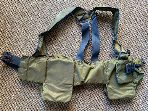 RECCE/NIEMOLLER WEBBING-ALL BUCKLES AND CLIPS COMPLETE-ZIPS WORKING