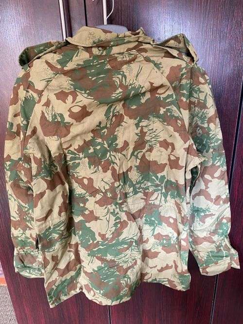 POLICE TASK FORCE 2ND PATTERN CAMO BUSH JACKET WITH REMOVABLE LINER-PROTEA CLOTHING 1989-NEVER BEEN