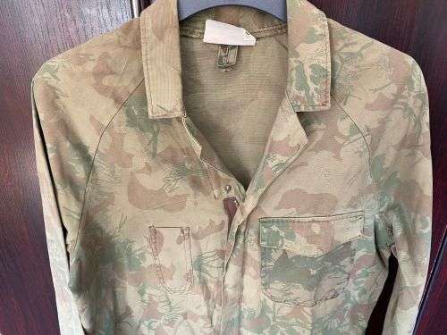 POLICE TASK FORCE 2ND PATTERN CAMO JACKET SIZE MEDIUM-MEASURES 57 CM ARMPIT TO ARMPIT-ZIPPER AND PRE