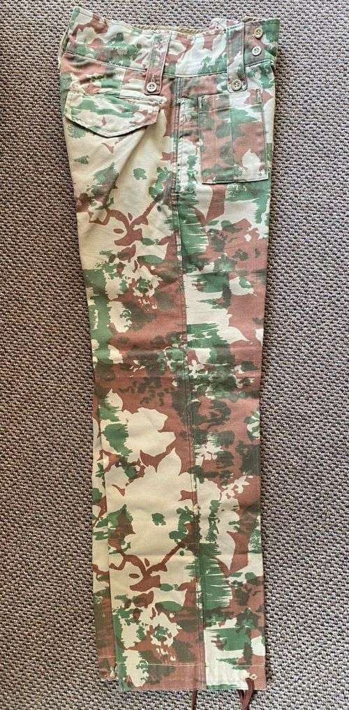 POLICE TASK FORCE 1ST PATTERN CAMO TROUSERS-MADE IN 1976-SIZE 32 PIPE LENGTH IS 76 CM-VERY GOOD CON