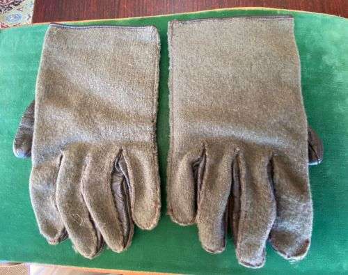 OFFICERS CEREMONIAL GLOVES-SIZE SMALL