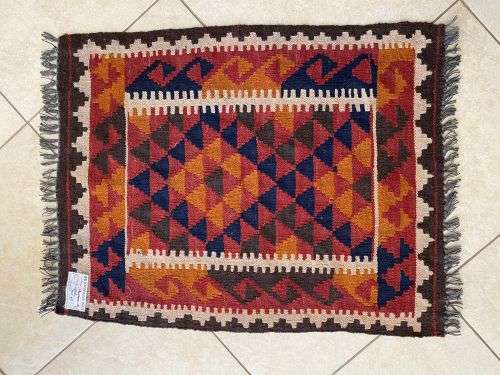 AUTHENTIC HAND MADE PERSIAN KILLIM-DIMENSIONS 900 X 670 MM