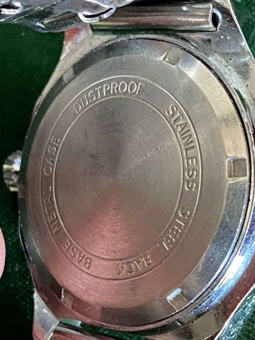 DICE 17 MENS WATCH-AS IS