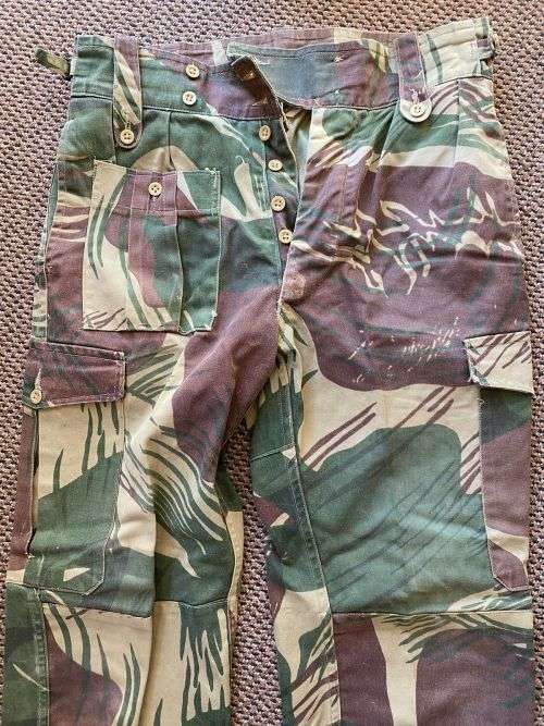 RHODESIAN CAMO TROUSERS-SIZE 34-IN VERY GOOD CONDITION,WITHOUT ANY DAMAGE -PIPE LENGTH 83 CM