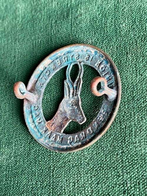 GENERAL SERVICE CAP BADGE-WORN 1940`S- 2 LUGS