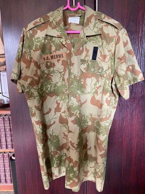 POLICE TASK FORCE 2ND PATTERN CAMO,SHORT SLEEVE SHIRT,SIZE LARGE-MEASURES 60 CM ARMPIT TO ARMPIT -VE
