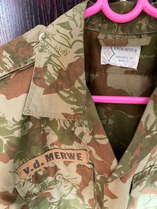 POLICE TASK FORCE 2ND PATTERN CAMO,SHORT SLEEVE SHIRT,SIZE LARGE-MEASURES 60 CM ARMPIT TO ARMPIT -VE