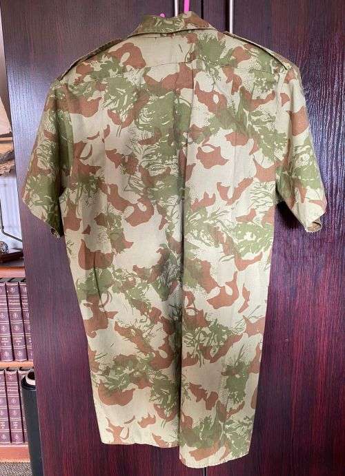 POLICE TASK FORCE 2ND PATTERN CAMO,SHORT SLEEVE SHIRT,SIZE LARGE-MEASURES 60 CM ARMPIT TO ARMPIT -VE