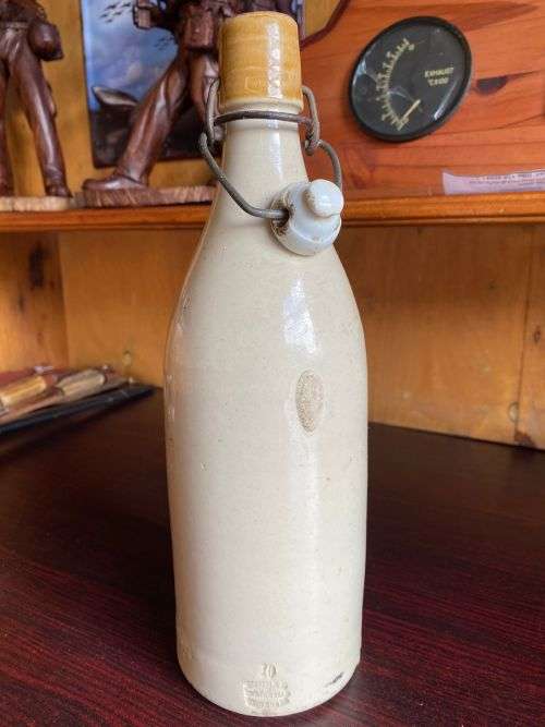 SHILLING FACTORY,THE 48 STOCKDALE STR KIMBERLEY-GINGER BEER BOTTLE-HEIGHT 27 CM