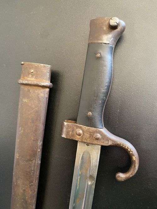 FRENCH 1892 PATTERN BAYONET FOR THE BERTHIER INFANTRY RIFLE-FIRST PATERN WITH BLACK COMPOSITION GRIP