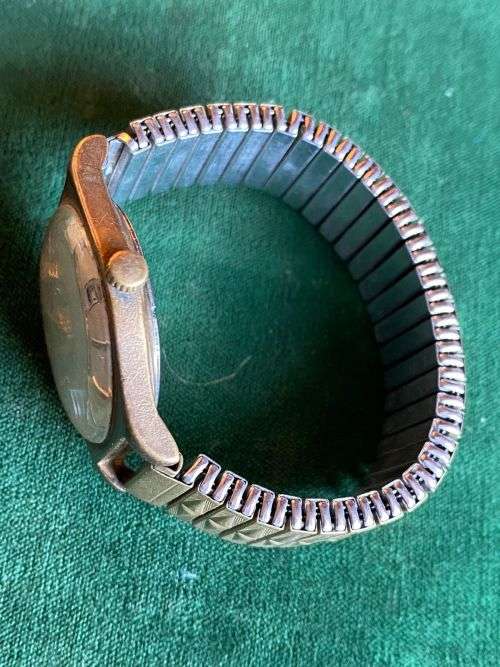 OSCO AUTOMATIC MENS WATCH-CASING MEASURES 32 MM- NEEDS SERVICE