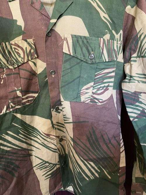 RHODEISA CAMO LONG SLEEVE SHIRT, SIZE MEDIUM-MEASURES 55 CM ARMPIT TO ARMPIT-GOOD CONDITION WITHOUT