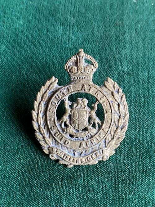 SA ENGINEERS CORPS CAP BADGE-WORN 1938-1958- 2 LUGS