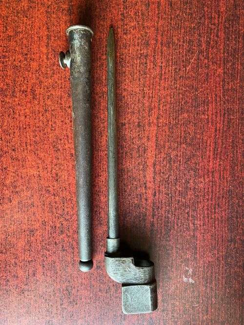 BRITISH SPIKE BAYONET FOR THE LEE ENFIELD RIFLE-NO 4 MK 1