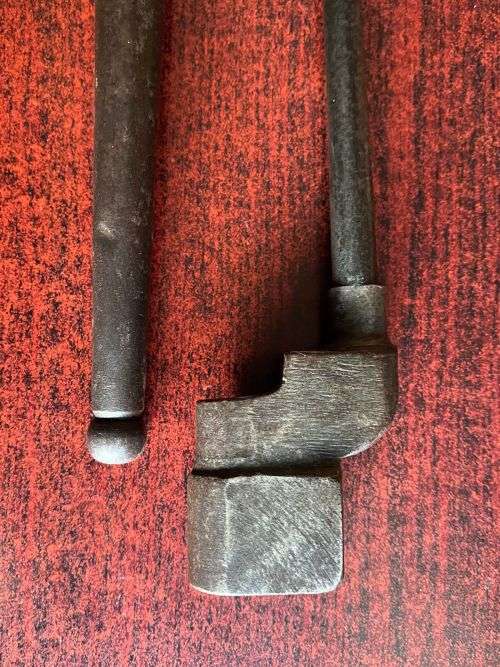 BRITISH SPIKE BAYONET FOR THE LEE ENFIELD RIFLE-NO 4 MK 1