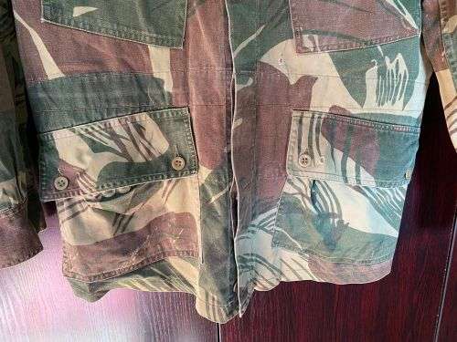 RHODESIAN CAMO JACKET-SIZE MEDIUM TO LARGE- MEASURES 58 CM ARMPIT TO ARMPIT-P.A.T.U PATCH ON ONE SHO