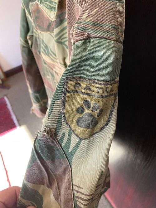 RHODESIAN CAMO JACKET-SIZE MEDIUM TO LARGE- MEASURES 58 CM ARMPIT TO ARMPIT-P.A.T.U PATCH ON ONE SHO
