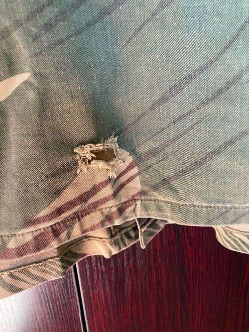 RHODESIAN CAMO JACKET-SIZE MEDIUM TO LARGE- MEASURES 58 CM ARMPIT TO ARMPIT-P.A.T.U PATCH ON ONE SHO