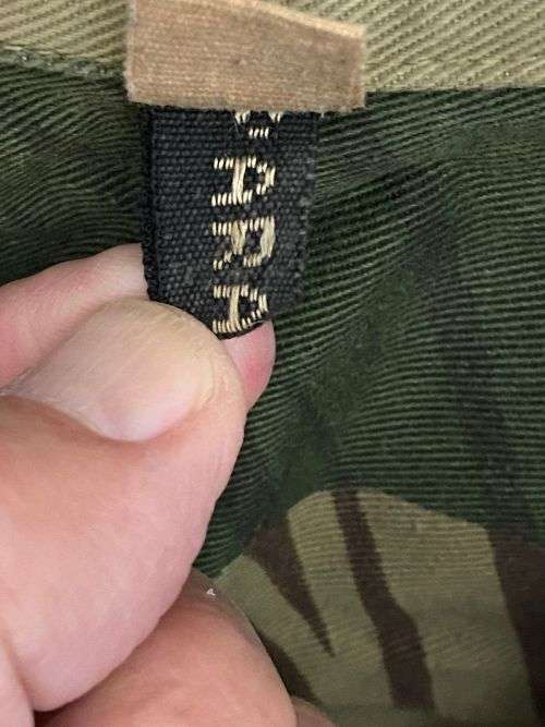 RHODESIA CAMO LONG SLEEVE SHIRT-LABELLED AND MADE BY PARAMOUNT,SIZE MEDIUM-MEASURES 48CM ARMPIT TO A