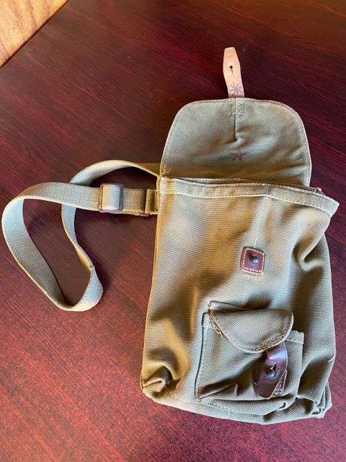 ORIGINAL SOVIET RPK 4 POCKET,MAGAZINE CARRY POUCH FOR 40 ROUND MAGAZINES IN VERY GOOD CONDITION-MAG