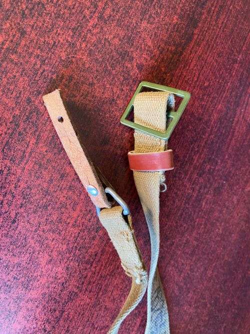 RHODESIA BUSH WAR PERIOD-ORIGINAL CHI COM, TYPE 56 SLING FOR AK AND SKS RIFLES WITH GALVINISED HARDW