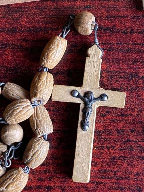 INTERESTING 1943 WW2 ID CARD OF LIEUTENANT F.E. BUYS AS WELL AS OTHER PERSONEL ITEMS,BROUGHT BACK FR