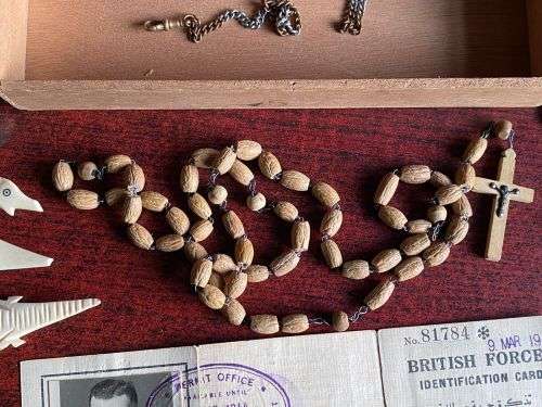 INTERESTING 1943 WW2 ID CARD OF LIEUTENANT F.E. BUYS AS WELL AS OTHER PERSONEL ITEMS,BROUGHT BACK FR