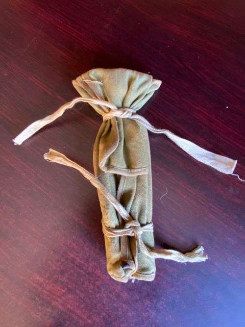 R1 CLEANING KIT-COMPLETE -CONDITION FAIR GOOD