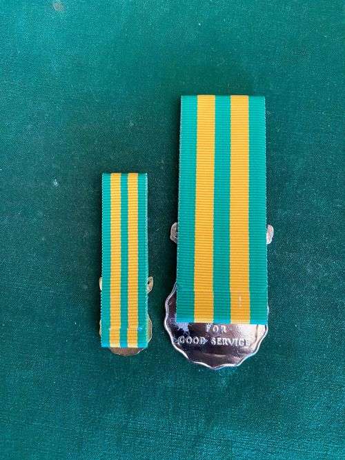 SADF GOOD SERVICE MEDAL GOLD 1975 (30 YEARS) FULL SIZE + MINIATURE SOLD TOGETHER-NUMBERED ON THE RIM