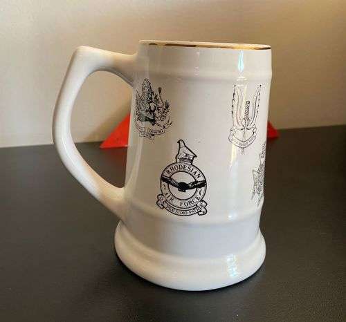 RHODESIAN MUG IN VERY GOOD CONDITION-WILLGROVE WARE-MAKERS STAMP-HEIGHT 14 CM