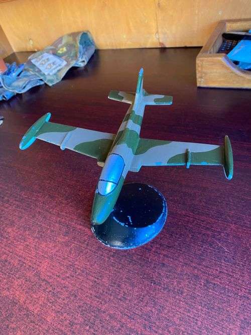 SADF PERIOD IMPALA DESK ORNAMENT,NORMALLY A GIFT FROM THE MANUFACTURERS TO HIGH RANKING OFFICER-BASE