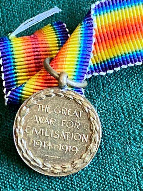 MINIATURE WW1 VICTORY MEDAL