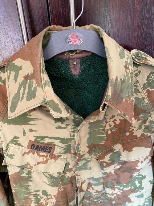 POLICE TASK FORCE 1ST PATTERN CAMO JACKET WITH REMOVABLE WOOL LINER-SIZE MEDIUM-MEASURES 57 CM ARMPI