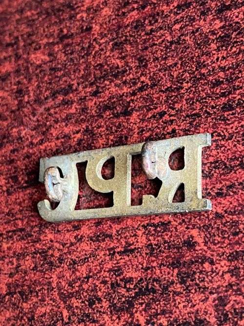 ROYAL PIONEER CORPS TITLE-WORN FROM 1946-2 LUGS