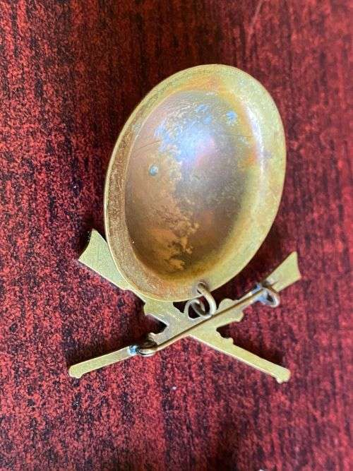 SELECTION OF 3 WW2 PERIOD BADGES-SOLD TOGETHER