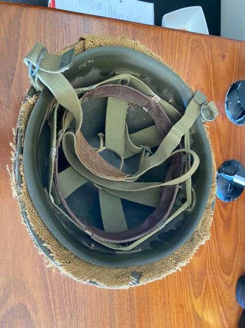 SADF PERIOD `STAALDAK` THIS HELMET COMES WITH CAMO NETTING AND 2 ATTACHMENT POINTS FOR CHIN STRAP -E