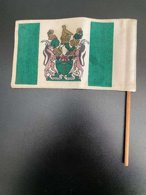 RHODESIAN DESK FLAG-MEASURES 18,5 X 10 CM
