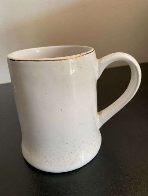 OKTOBERFEST 1979 MUG GIVEN TO WO2 COCKROFT D.H.-FORMER RHODESIA SAS MEMBER-HEIGHT 11,5 CM-WILLGROVE